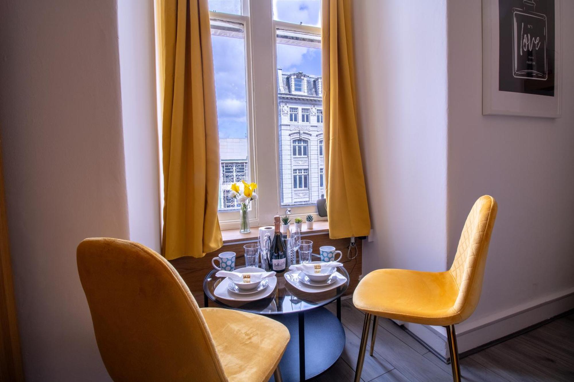Spacious Studio Apartment On Oxford Street 9Gc London Ngoại thất bức ảnh